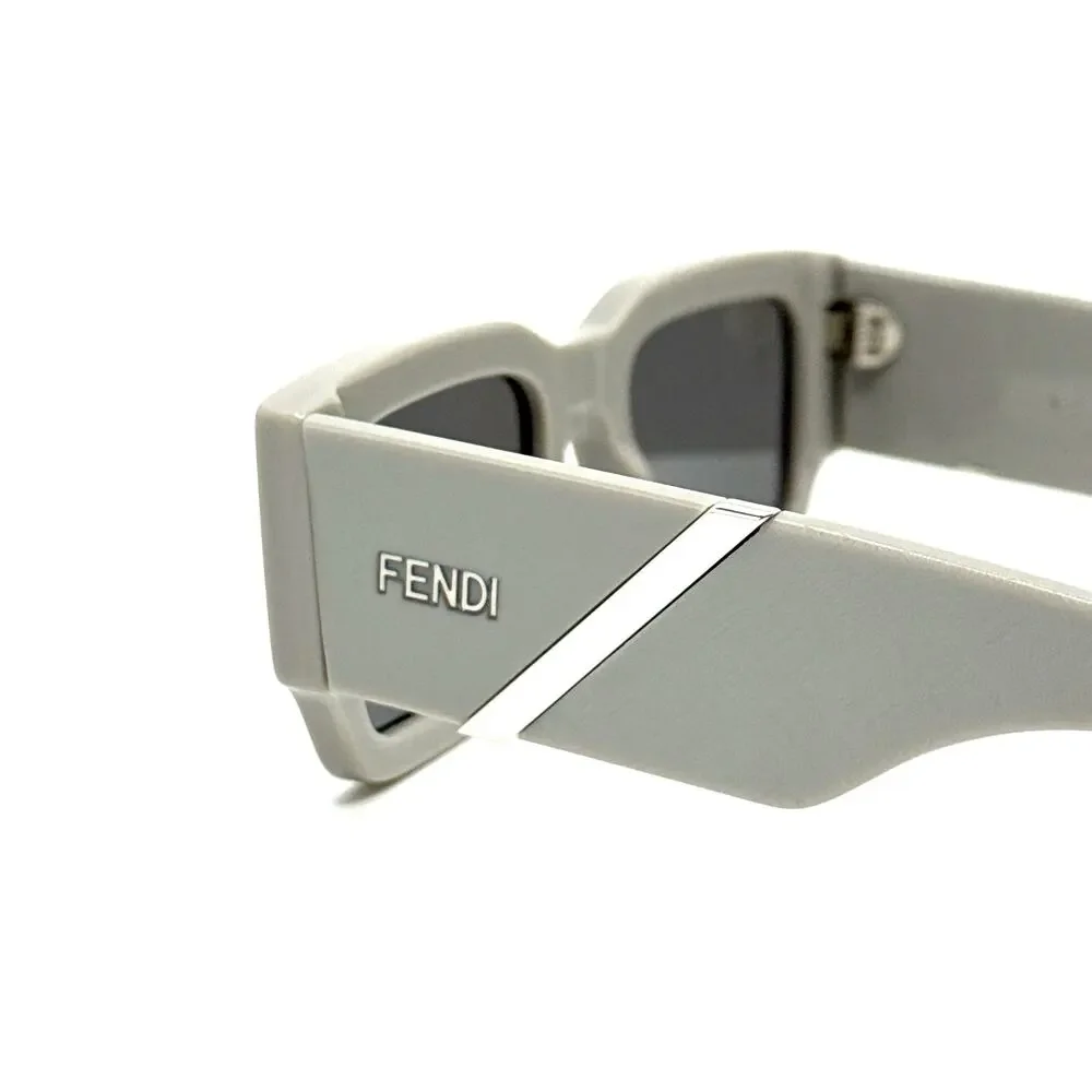 New, FENDI Sunglasses FE40131I 20C Authentic